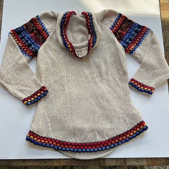 Peruvian Alpaca Embroidered Hoodie Sweater - Picture 6 of 7